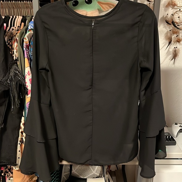 Sheer Layered Long Sleeve Blouse - Picture 2 of 3